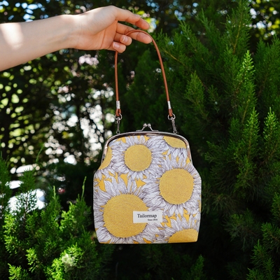 liberty塔纳棉印花手缝口金包