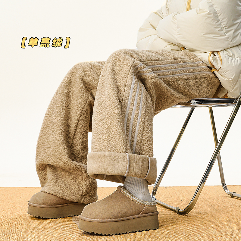 A410-K8774-P65限价99-成分：100%聚酯纤维-370g羊羔毛面料