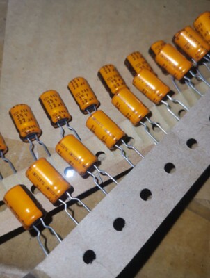 100只=27元 35V22UF/35V 黑金刚 GXD 耐高温125℃ 电解电容器8*12