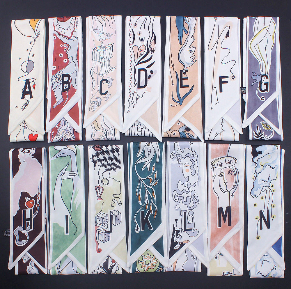 2019新款塔罗牌26字母斜纹手提包丝巾包包手柄绑包丝带小领巾围巾