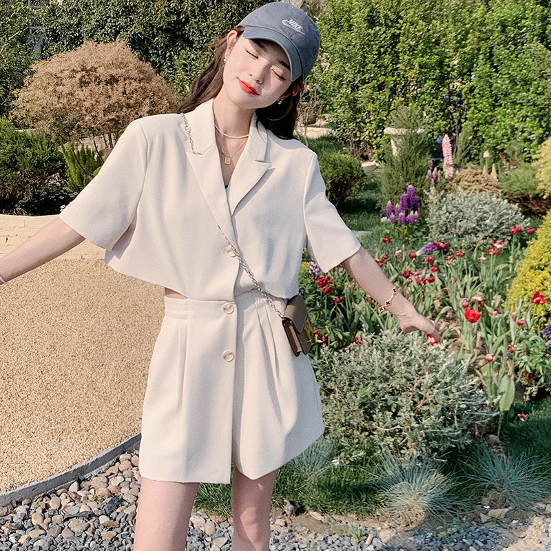 西装露腰连体短裤宽松休闲时尚镂空设计高腰裤子女2025夏季新款,女装连体裤,浙宝265