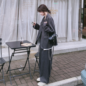 灰色轻熟风时尚西装套装女春季新款设计感气质简约休闲长裤两件套图片