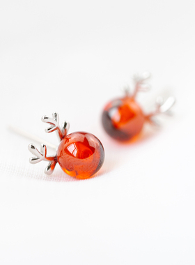 925纯银红色石榴石招桃花麋鹿角耳钉简约气质可爱少女水晶小耳环