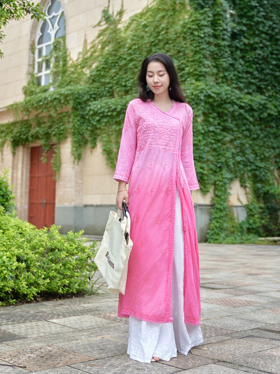 B1-1-2 INDIAN WOMENS IMPORTED ETHNIC STYLE MEDIUM LENGTH COTTON GRADIENT PINK HAND-EMBROIDERED THIN ROBE IS BREATHABLE