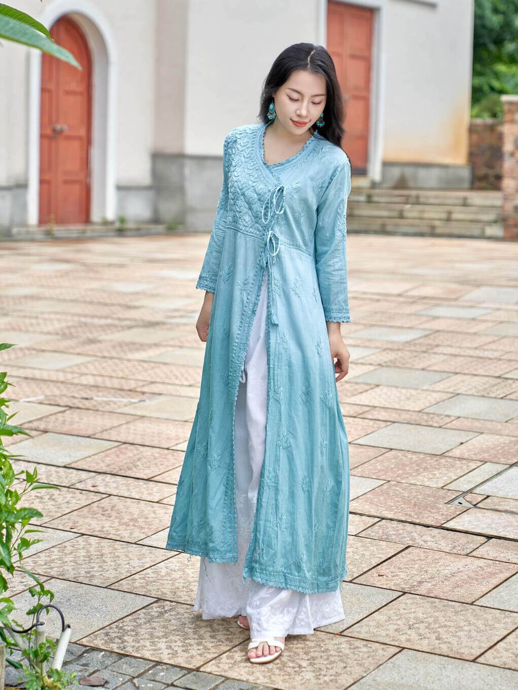 B1-1-2 INDIAN COSTUMES ETHNIC STYLE MEDIUM LENGTH COTTON GRADIENT PEACOCK GREEN HAND-EMBROIDERED THIN ROBES SPRING AND SUMMER