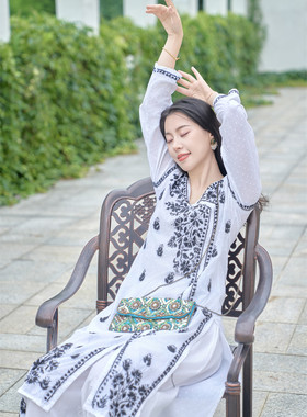 B1-2-2新款印度进口纯棉刺绣民族风女上衣中长款春夏薄款白色V领