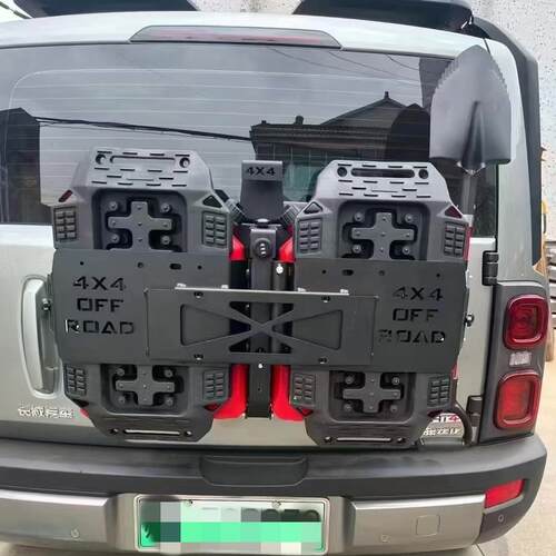 哈弗猛龙Hi4行李架改装爬梯机甲