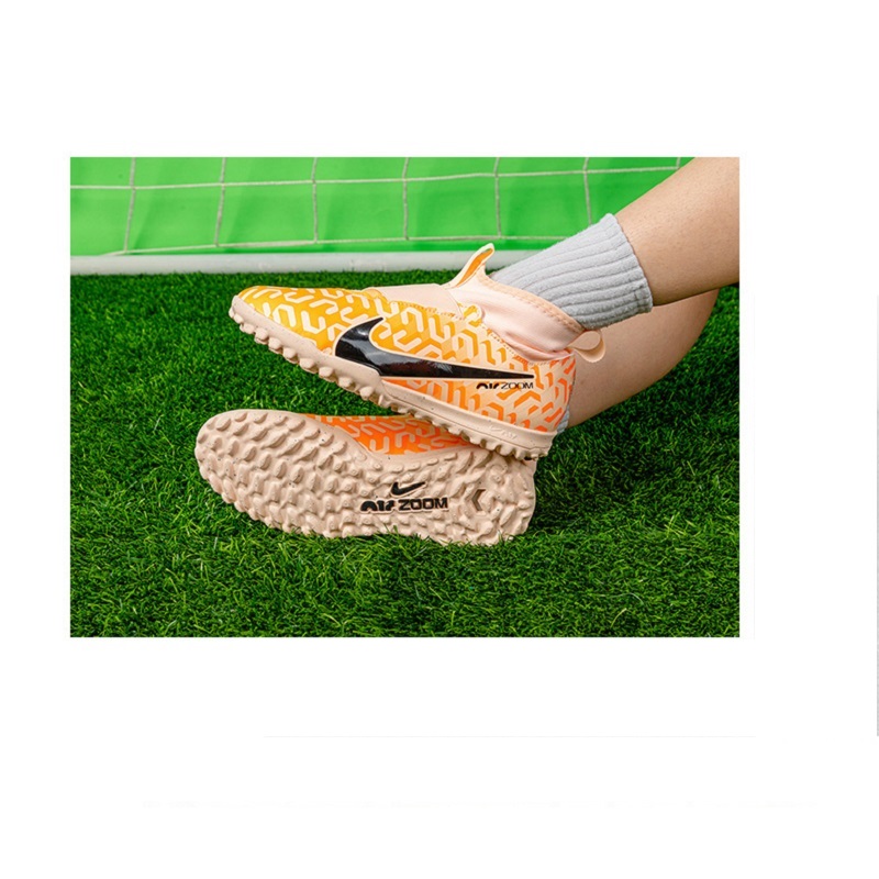 Nike/耐克正品新款碎钉轻便舒适儿童运动足球鞋DZ3478-800