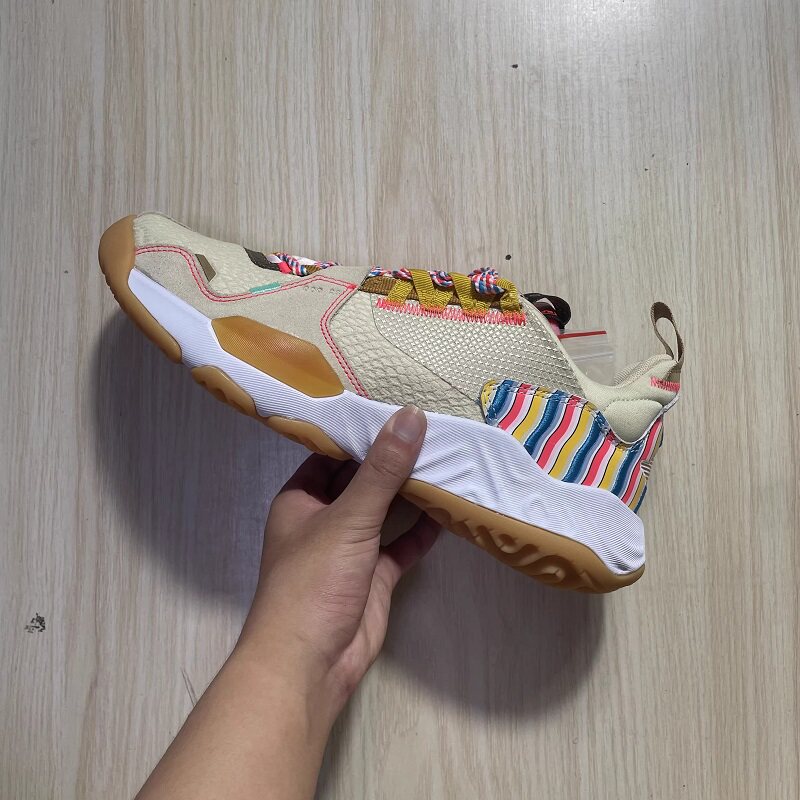 潮流跑步鞋AirJordanDelta男子