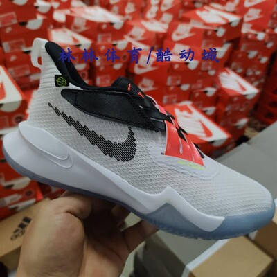 Nike/耐克女子减震低帮篮球鞋