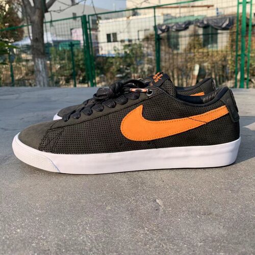 NikeLOWGTQS开拓者虎头板鞋