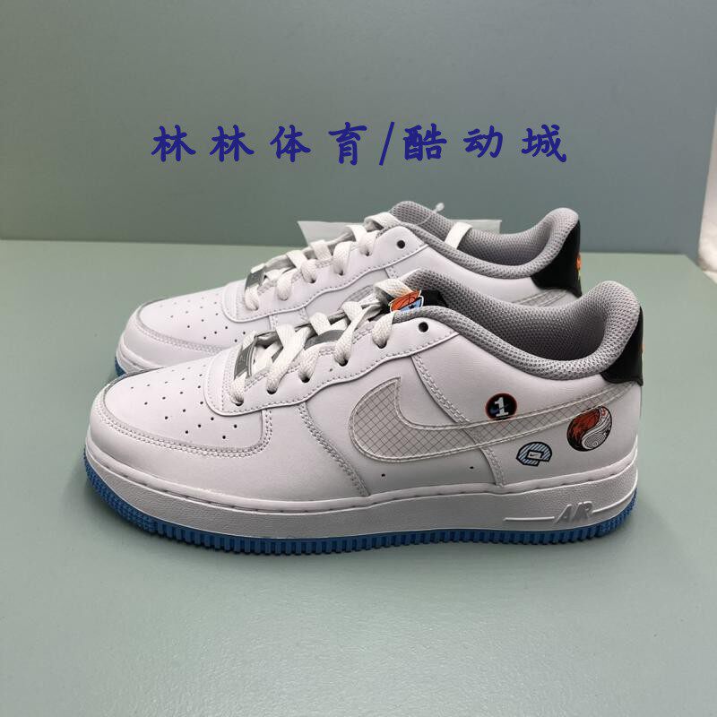 Nike/耐克 Air Force 1女子新款透明贴纸空军一号板鞋 DM8088-100