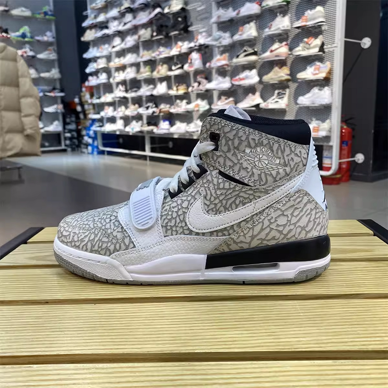 Nike耐克时尚运动休闲鞋