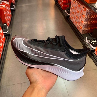 气垫跑步鞋Nike/耐克男女