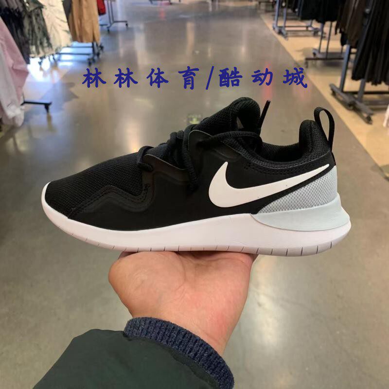 Nike/耐克 Tessen女子网面运动休闲跑鞋 AA2172-601-100