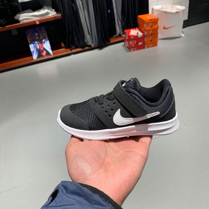 Nike/耐克春秋透气童鞋