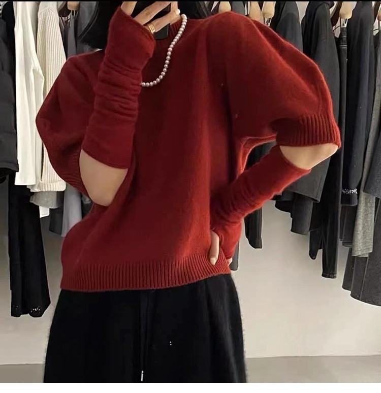 欧洲站2022秋冬新款女潮韩版时尚减龄圆领泡泡袖袖套浣熊绒毛衣