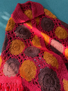 嬉皮士的浪漫| Hand knit编织窗花斗篷 羊毛材质 暖色系好美