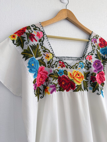 Vintage Floral Embroidered Dress很美的一件手工花卉刺绣洋装