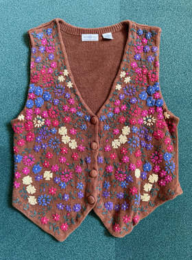 咖啡色Handknit手工刺绣花马夹 背后是单色 M size from hk