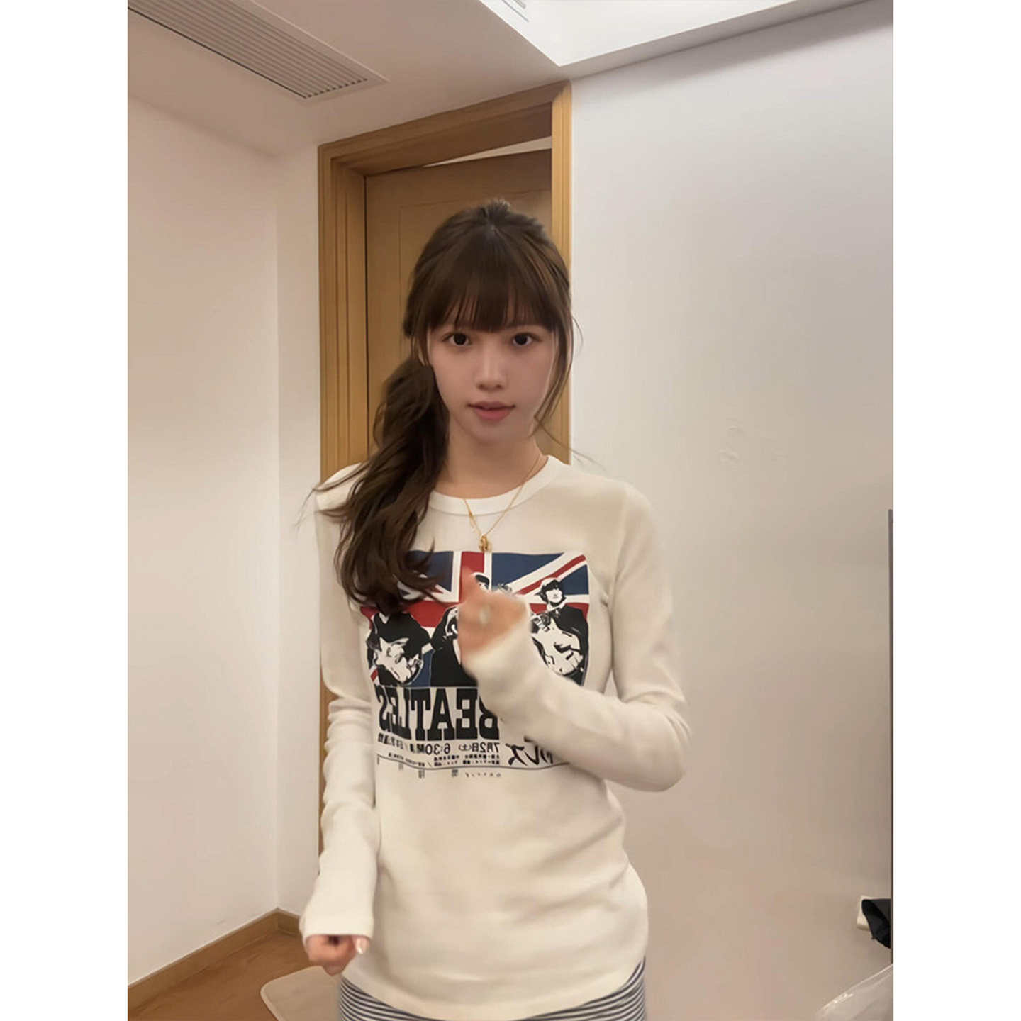 小个子复古印花正肩长袖t恤女2026新款春季修身显瘦百搭打底上衣,女装/女士精品,T恤,淘宝优惠券,粉丝福利购,淘宝优惠卷