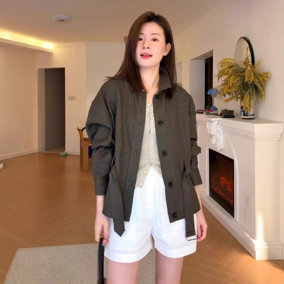 曼蒂老钱风2025秋季新款系带收腰设计亚麻多口袋工装风夹克外套女