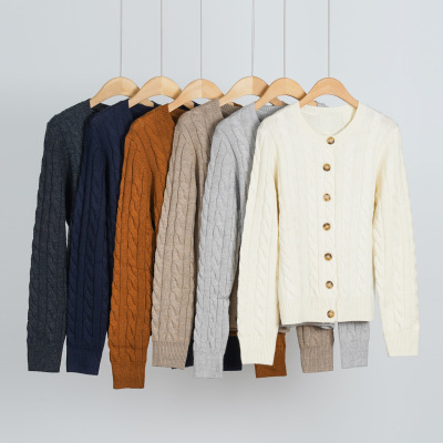 外贸订单RL25早秋新源 小马刺绣羊毛羊绒绞花编结修身针织开衫女