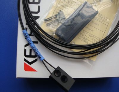 基恩士KEYENCE 光纤传感器FU-2327