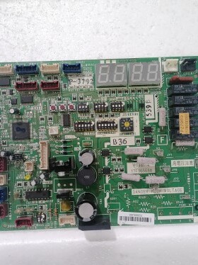 全新日立中央空调RAS-160FSVN2Q外机主电脑17F06568A PO081一SA3