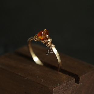 JWOO纯手工原创设计复古董美国14K注金天然琥珀宝石可调节细戒指