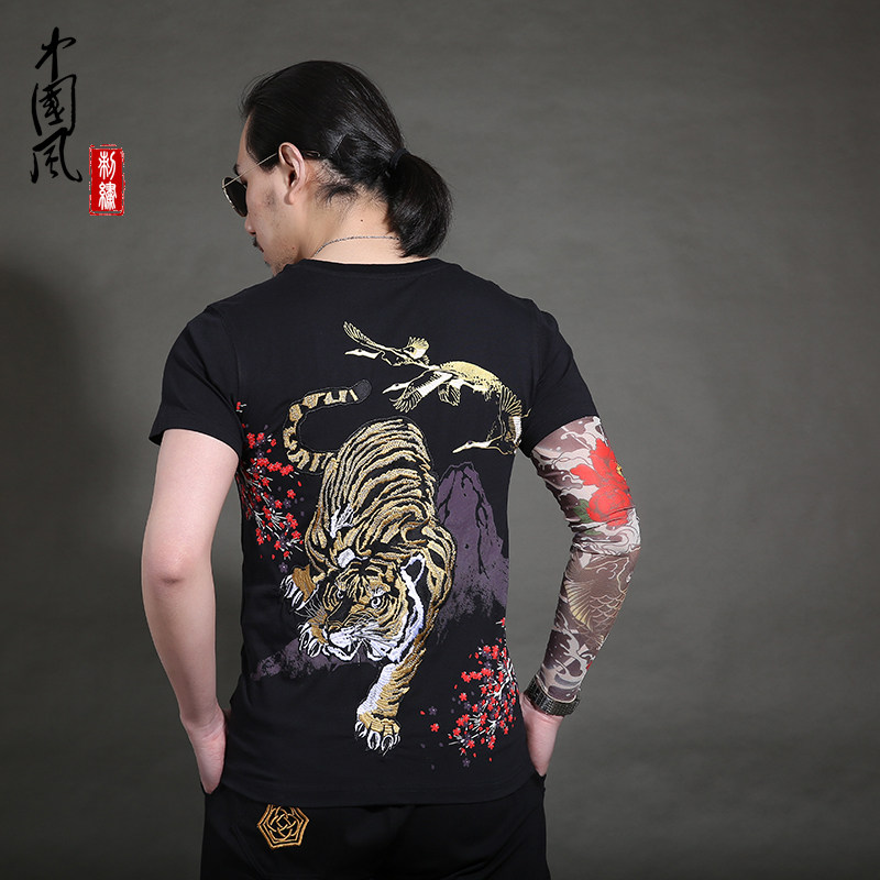 潮牌圆领休闲短袖中国风男装古风仙鹤老虎头刺绣纯棉宽松大码t恤