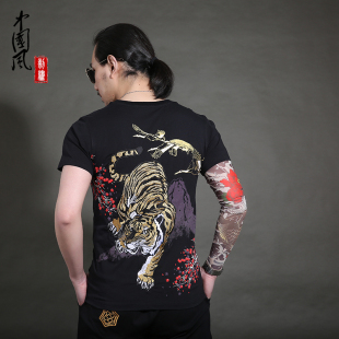 潮牌圆领休闲短袖中国风男装古风仙鹤老虎头刺绣纯棉宽松大码t恤