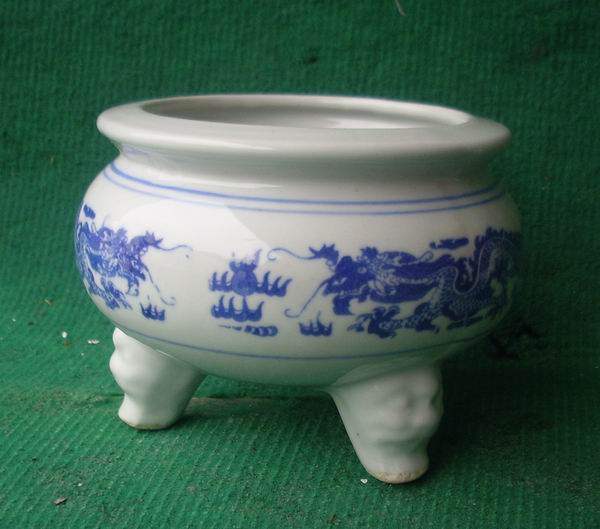 景德镇瓷器工艺瓷 香炉瓷【20公分青花双龙三脚香炉】,家居饰品,其他工艺饰品,淘宝优惠券,粉丝福利购,淘宝优惠卷