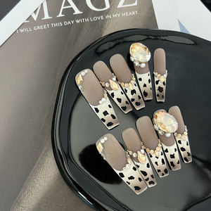 纯手工穿戴甲秋冬高级感法式豹纹轻奢小众显白超长欧美高质量美甲