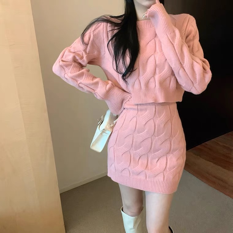 大码女装胖mm针织毛衣套装女2024秋冬长袖麻花高腰包臀短裙两件套