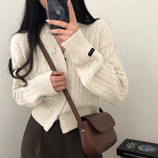 大码秋冬季复古高级感针织开衫外套女2023新款胖妹妹宽松显瘦毛衣