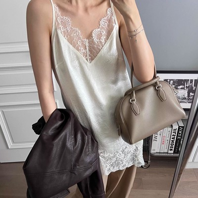 【现货】白色蕾丝不规则拼接醋酸吊带连衣裙女可叠穿内搭裙子