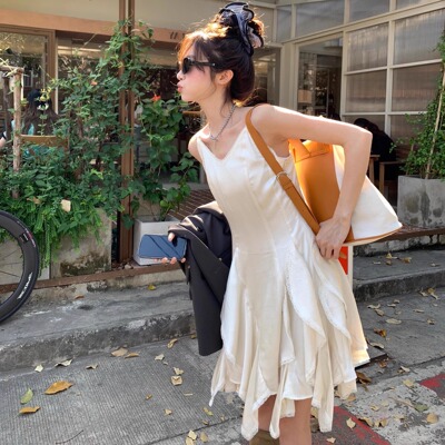 【现货】初恋小白裙不规则蕾丝花边裙浪漫收腰叠穿吊带连衣裙