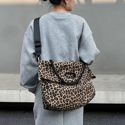 【现货】豹纹托特包斜挎包女大容量高级感通勤单肩包潮流帆布包