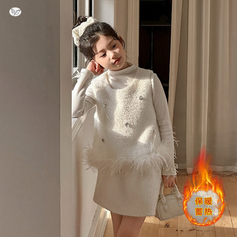 女童小香风套装2026年冬季新款毛边背心半身裙三件套中大童拜年服