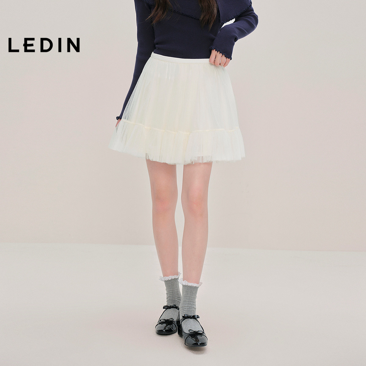 【商场同款】乐町仙女小白裙女秋季新款蛋糕群A字半身裙C1GEF3407