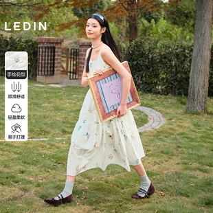 乐町碎花方领棉布连衣裙女装26春夏宽肩带无袖清新收腰长款裙子