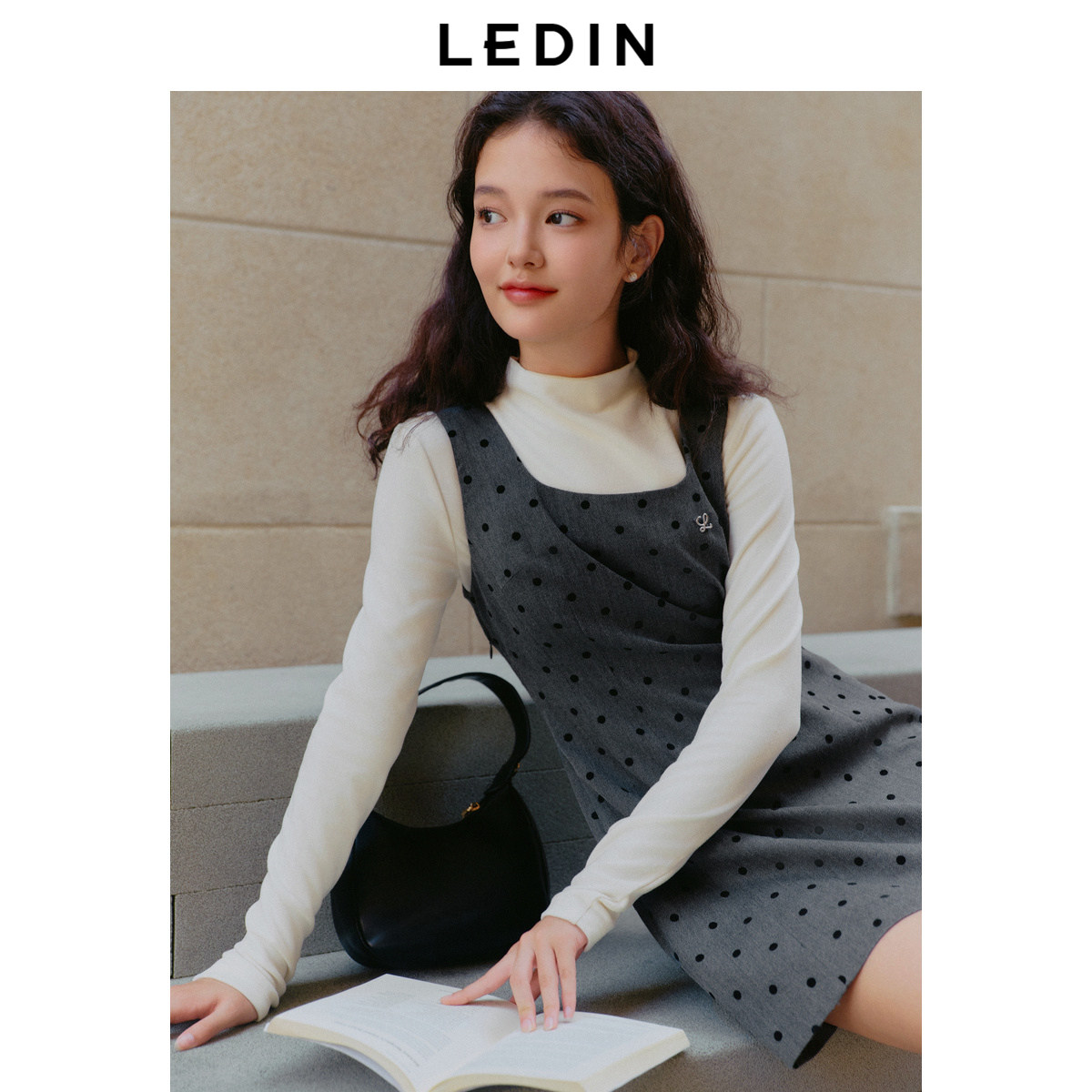 乐町假两件拼接连衣裙年冬季新款复古波点格雷系显瘦A版连衣裙