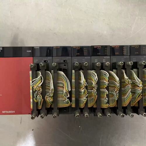 PLC 模块QD75P4 QY42P QX42 Q61P议价