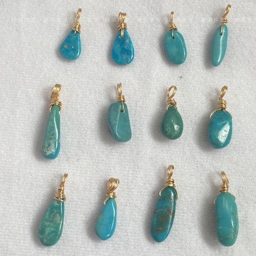 天然原矿绿松石随型小吊坠小提溜