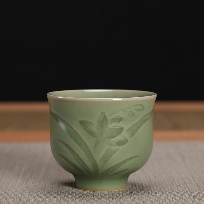 龙泉市青瓷茶杯品茗杯纯手工朱青林功夫茶具仿古柴窑主人杯朱砂胎