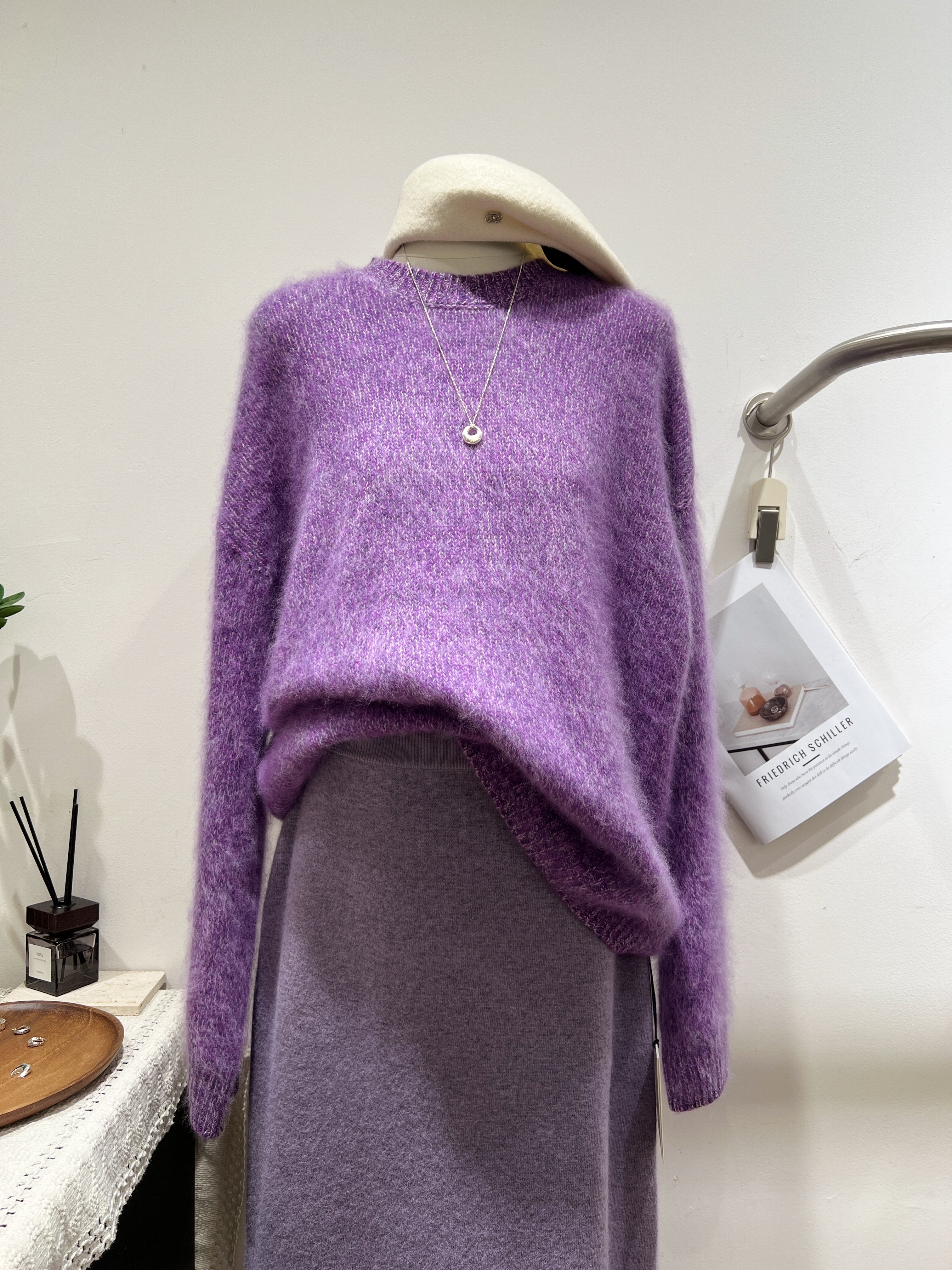 新款冬季圆领拉绒拉毛套头羊毛衫毛衣纯色百搭