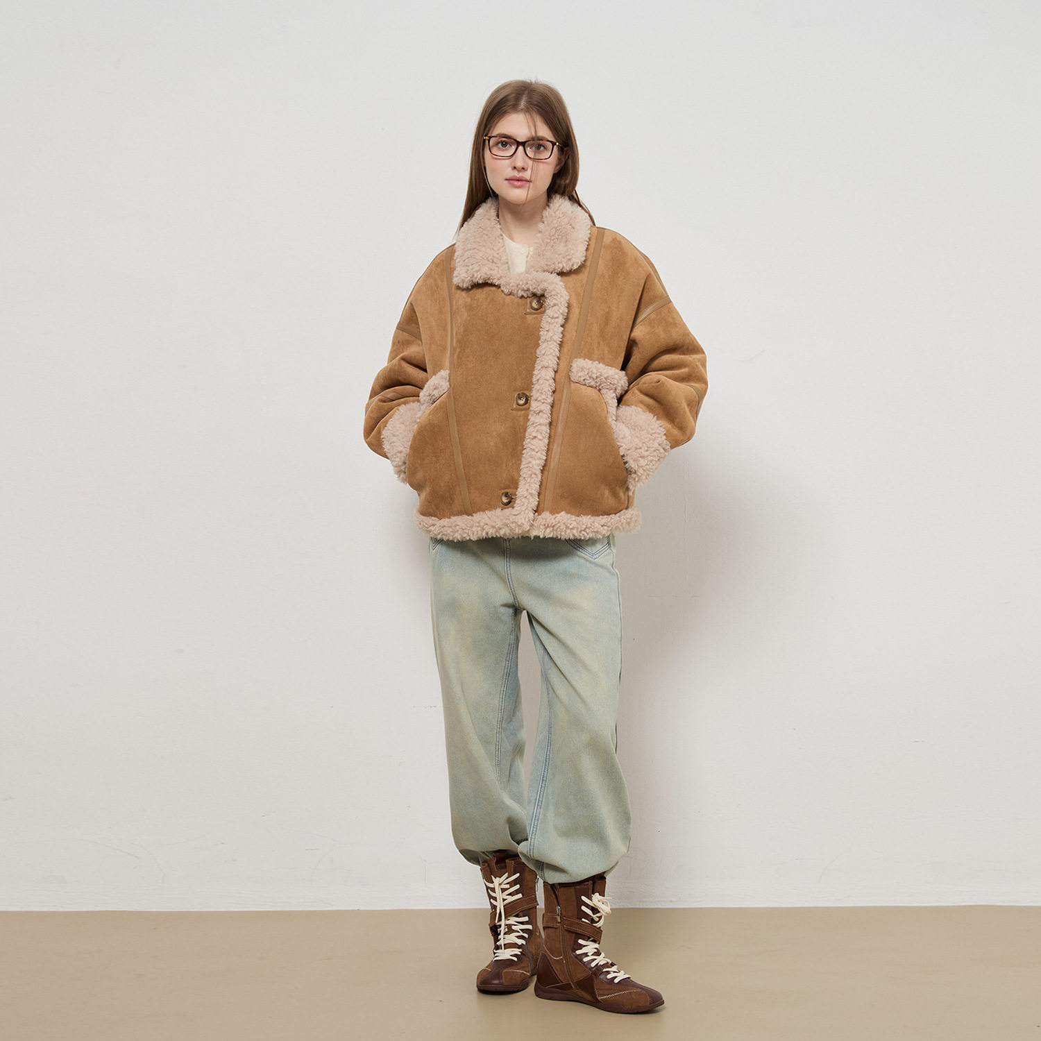 休闲百搭翻领麂皮绒羊羔毛皮毛一体加厚毛毛外套女时髦机车服2025