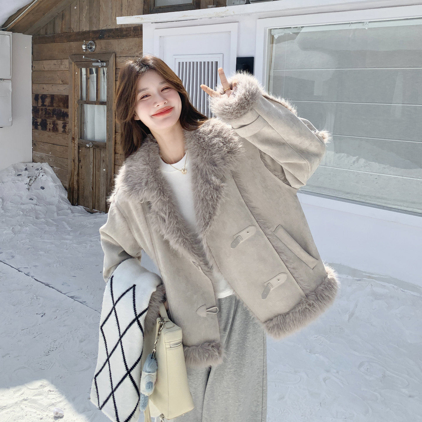 韩系超好看的皮毛一体短外套女冬季2025年新款加绒加厚保暖机车服,个性定制/设计服务/DIY,棉服工装,淘宝优惠券,粉丝福利购,淘宝优惠卷