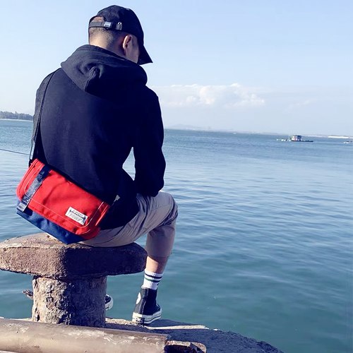 原创日韩男女情侣旅行拼色斜挎包